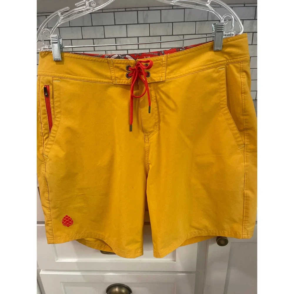 Stio Board Shorts Mens 34 Yellow Eddy Water Shorts Lace Up Zip Pocket